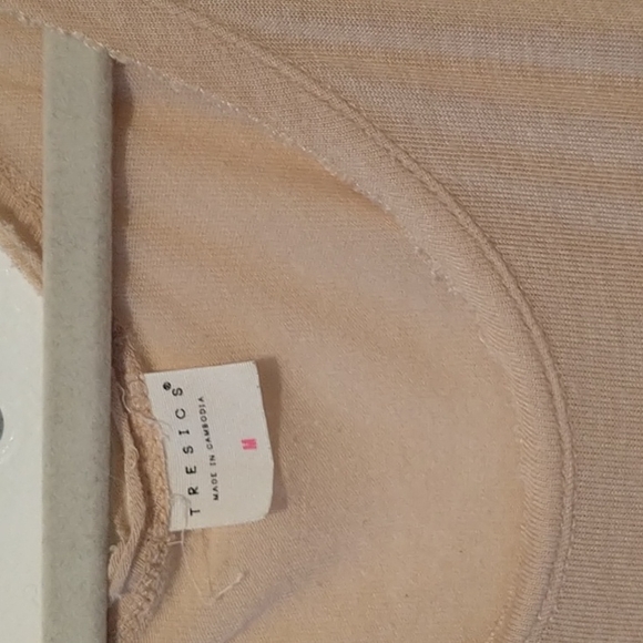 Tunic - Picture 2 of 3